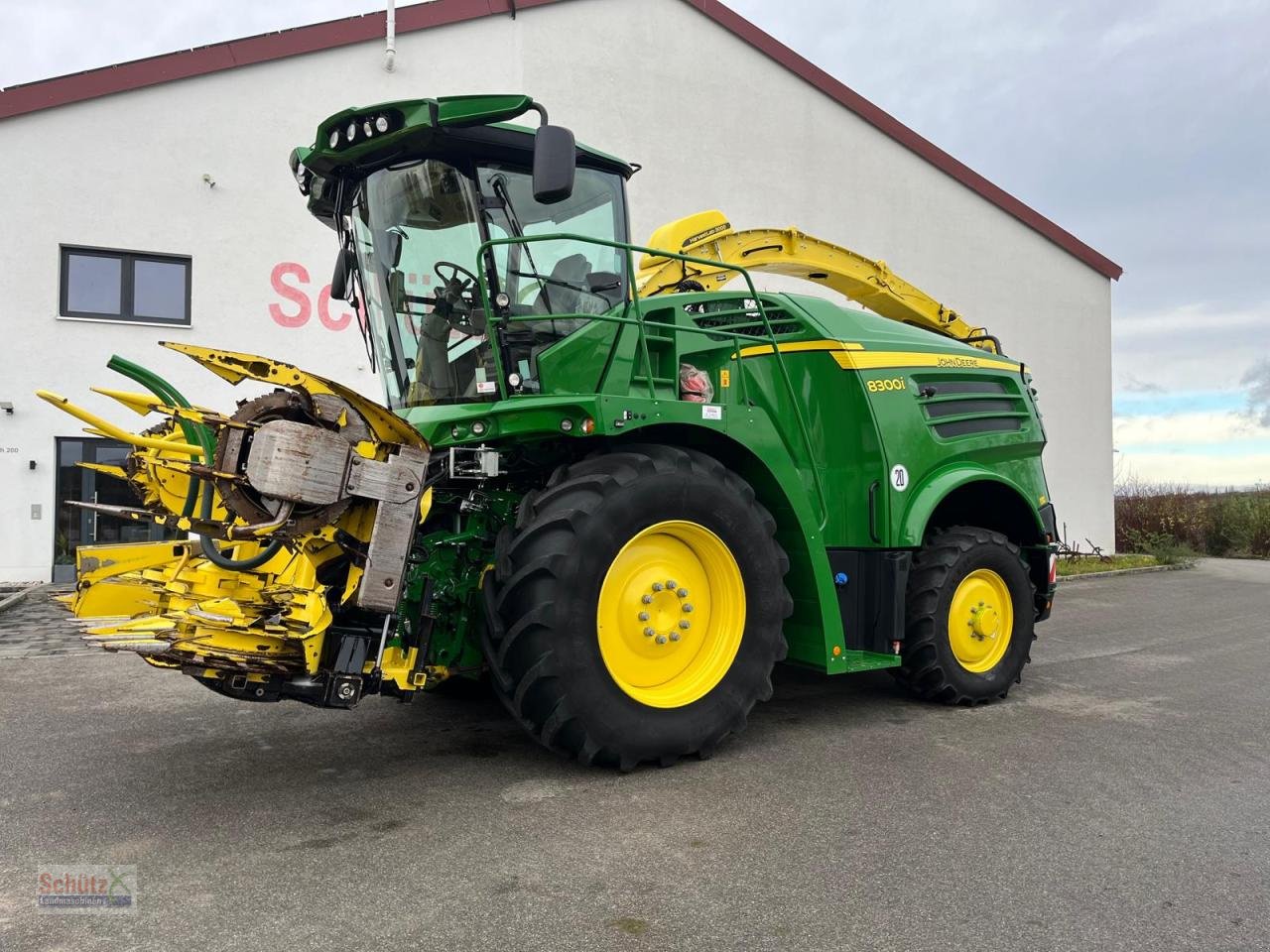 Feldhäcksler typu John Deere 8300i Feldhäcksler, Harvestlap, Pickup, Kemper, erst 910 Betriebsstunden, Baujahr 2018, Gebrauchtmaschine v Schierling (Obrázek 2)