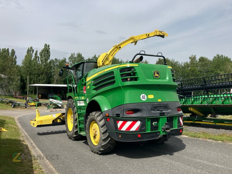 Feldhäcksler tip John Deere 8300i mit Kemper 360+ und PickUp, Gebrauchtmaschine in Jahnatal (Poză 7)