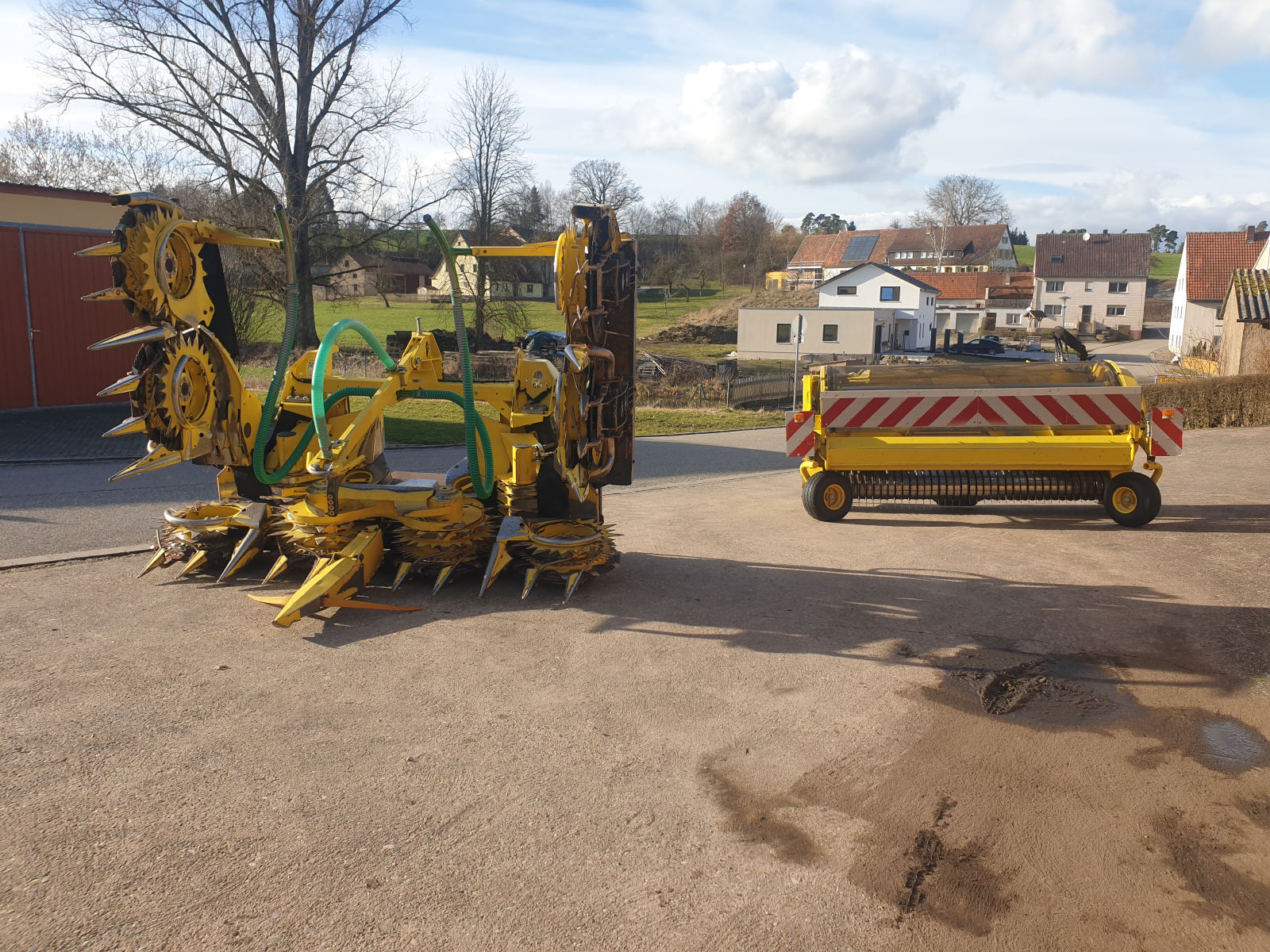 Feldhäcksler des Typs John Deere 8300i ProDrive, Gebrauchtmaschine in Schopfloch (Bild 2)