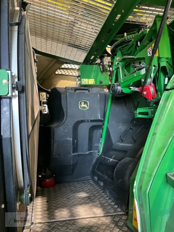Feldhäcksler tip John Deere 8300i, Gebrauchtmaschine in Neuching (Poză 8)