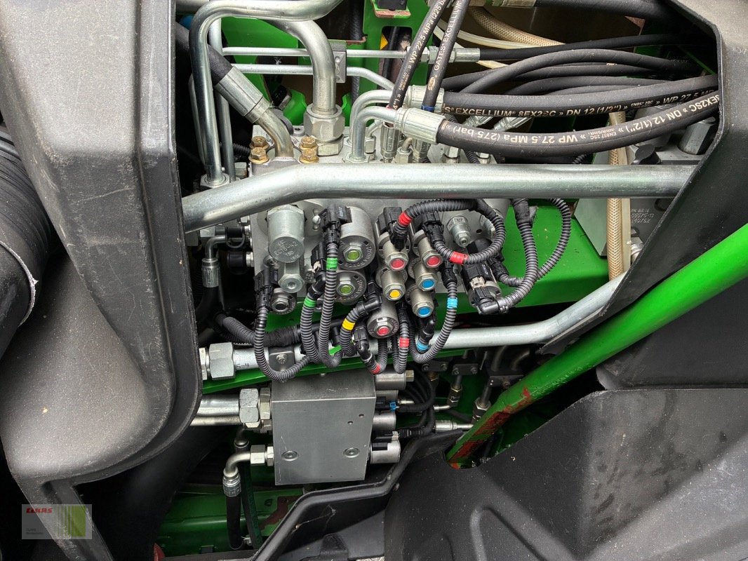 Feldhäcksler des Typs John Deere 8300i, Gebrauchtmaschine in Bordesholm (Bild 18)