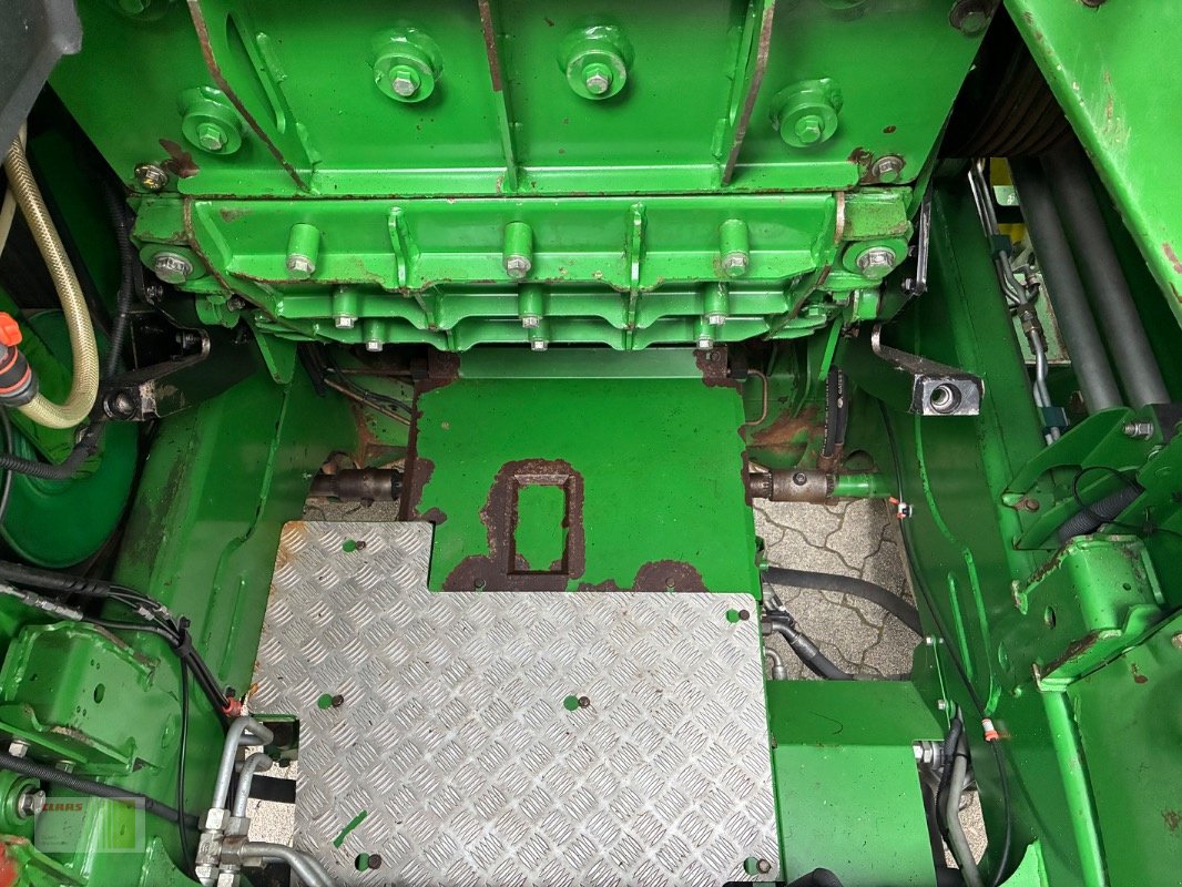 Feldhäcksler des Typs John Deere 8300i, Gebrauchtmaschine in Bordesholm (Bild 17)