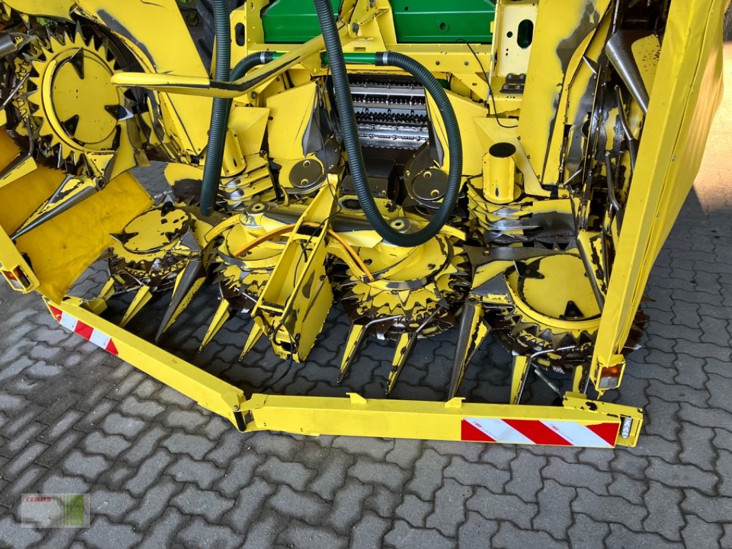Feldhäcksler des Typs John Deere 8300i, Gebrauchtmaschine in Bordesholm (Bild 3)