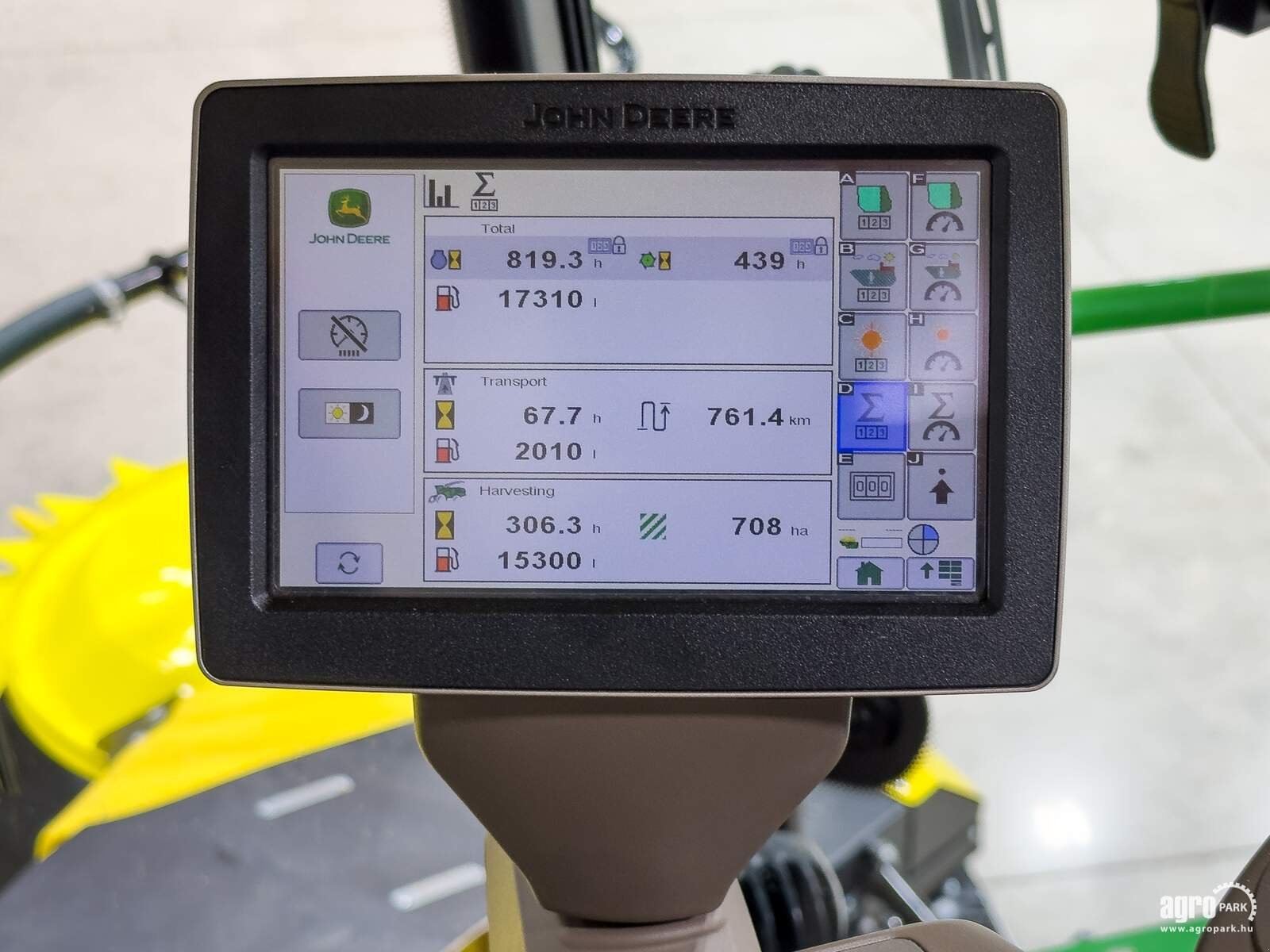 Feldhäcksler tip John Deere 8400 4WD, Gebrauchtmaschine in Csengele (Poză 19)