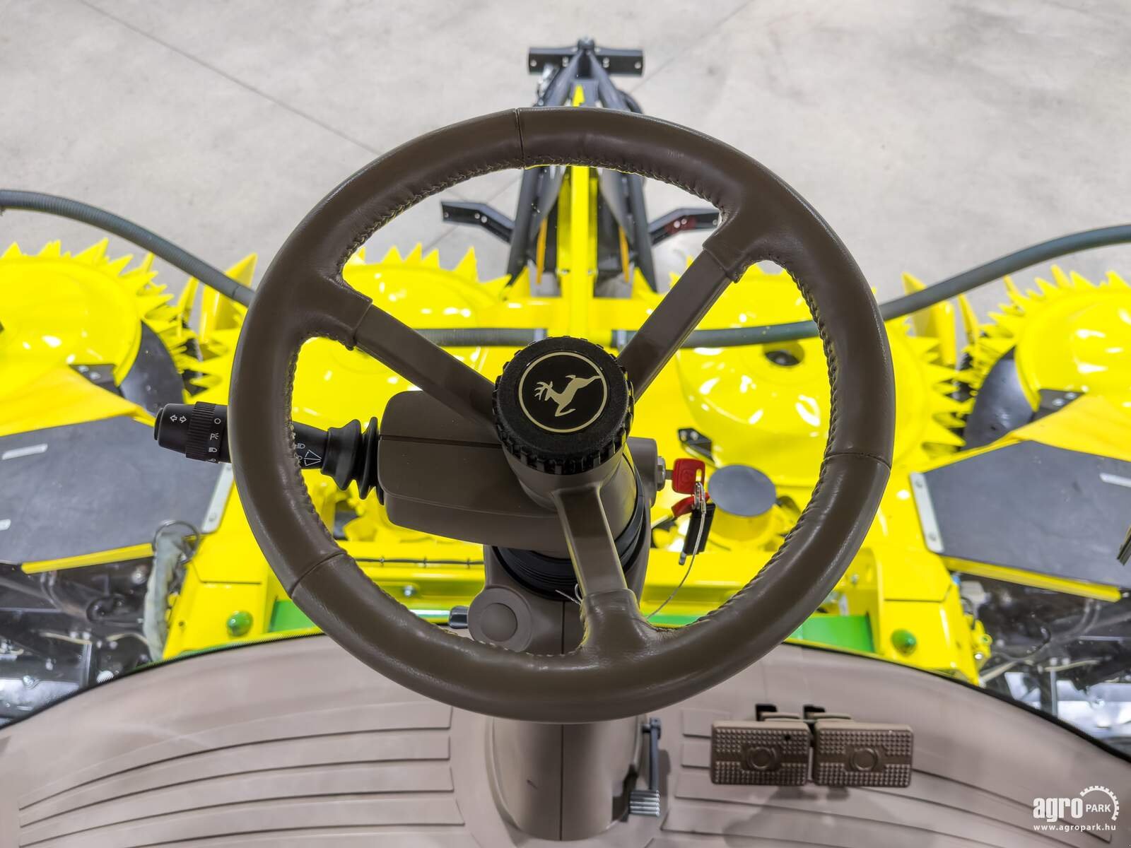 Feldhäcksler tip John Deere 8400 4WD, Gebrauchtmaschine in Csengele (Poză 27)