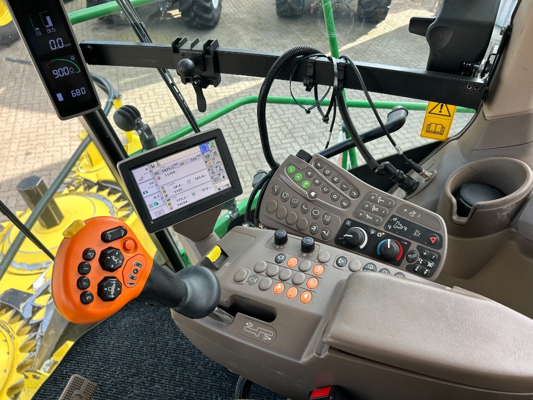 Feldhäcksler typu John Deere 8400 mit Kemper 475 Plus, Gebrauchtmaschine v Sittensen (Obrázek 9)