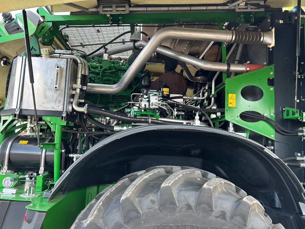 Feldhäcksler typu John Deere 8400 mit Kemper 475 Plus, Gebrauchtmaschine v Sittensen (Obrázek 17)