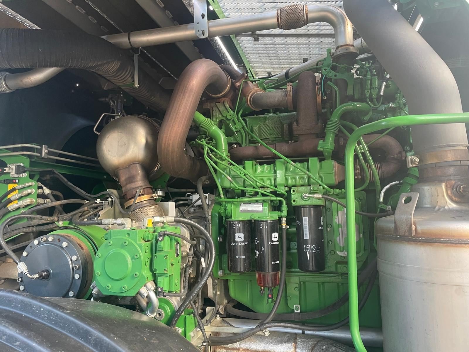 Feldhäcksler des Typs John Deere 8400, Gebrauchtmaschine in BOSC LE HARD (Bild 10)