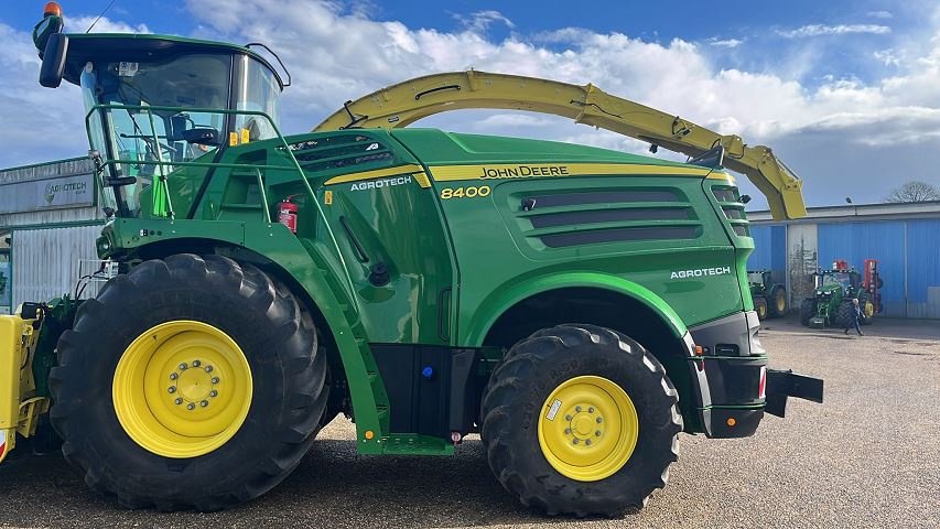 Feldhäcksler типа John Deere 8400, Gebrauchtmaschine в BOSC LE HARD (Фотография 5)