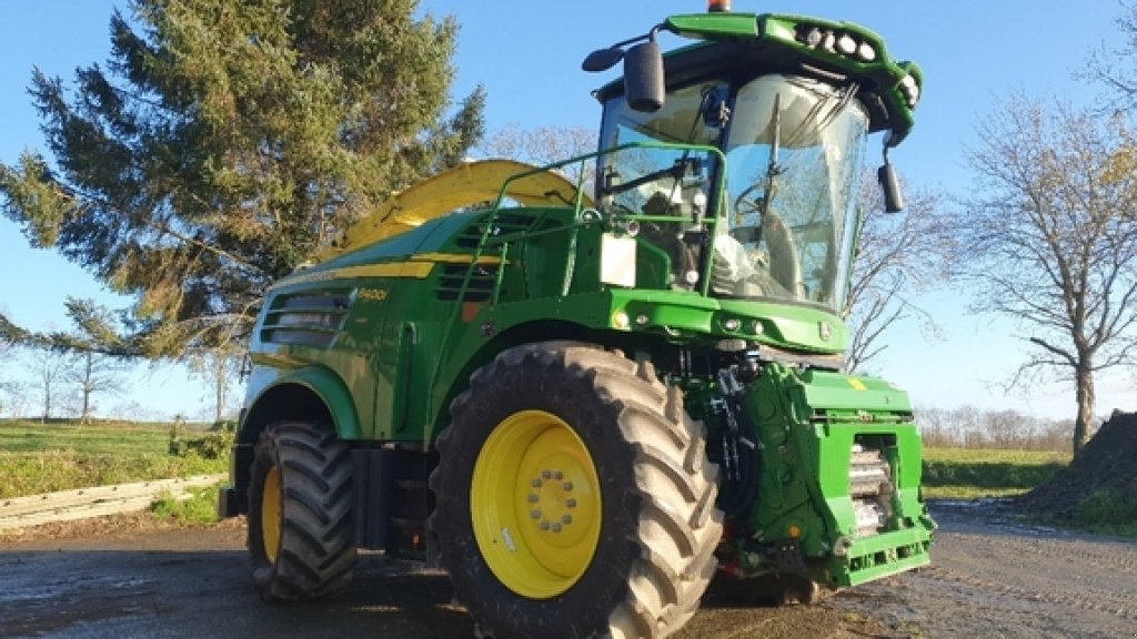 Feldhäcksler tip John Deere 8400, Gebrauchtmaschine in DOMFRONT (Poză 1)