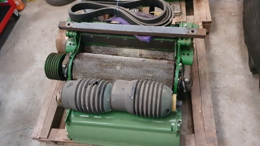 Feldhäcksler tip John Deere 8400, Gebrauchtmaschine in DOMFRONT (Poză 7)