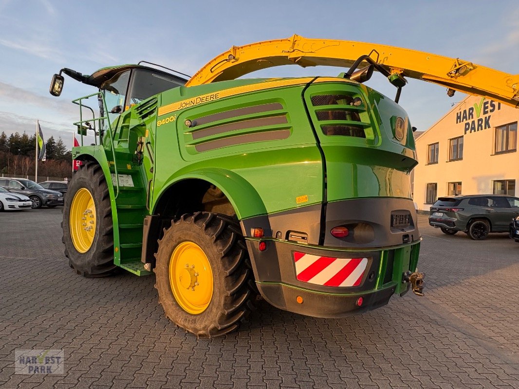 Feldhäcksler des Typs John Deere 8400i *440 Trommelstunden*, Gebrauchtmaschine in Emsbüren (Bild 6)