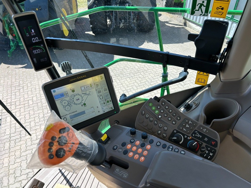 Feldhäcksler tip John Deere 8400i PREMIUM USED, Gebrauchtmaschine in Sittensen (Poză 9)