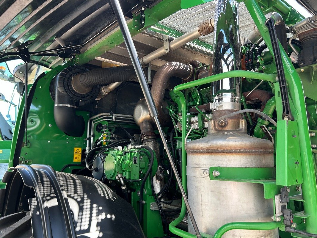 Feldhäcksler tip John Deere 8400i PREMIUM USED, Gebrauchtmaschine in Sittensen (Poză 22)
