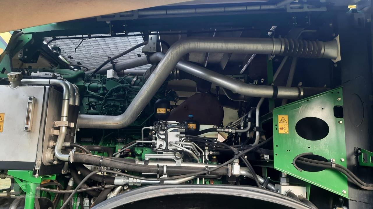 Feldhäcksler des Typs John Deere 8400i ProDrive, Gebrauchtmaschine in Hofheim (Bild 11)