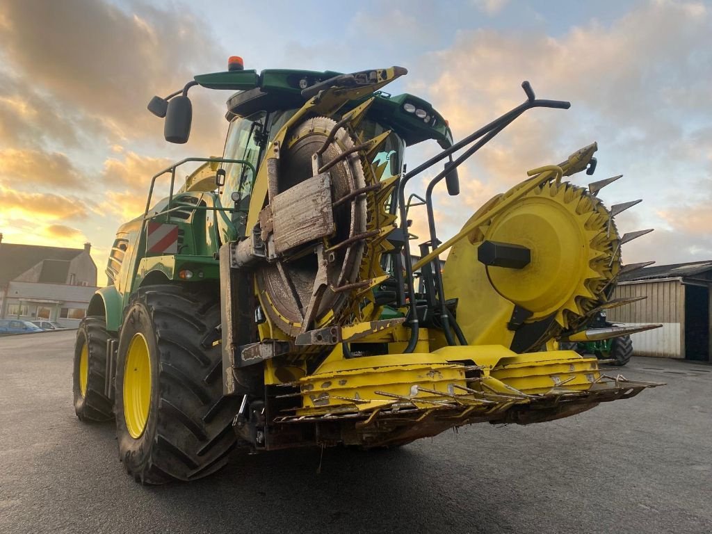 Feldhäcksler vrste John Deere 8400i, Gebrauchtmaschine v GUERET (Slika 1)