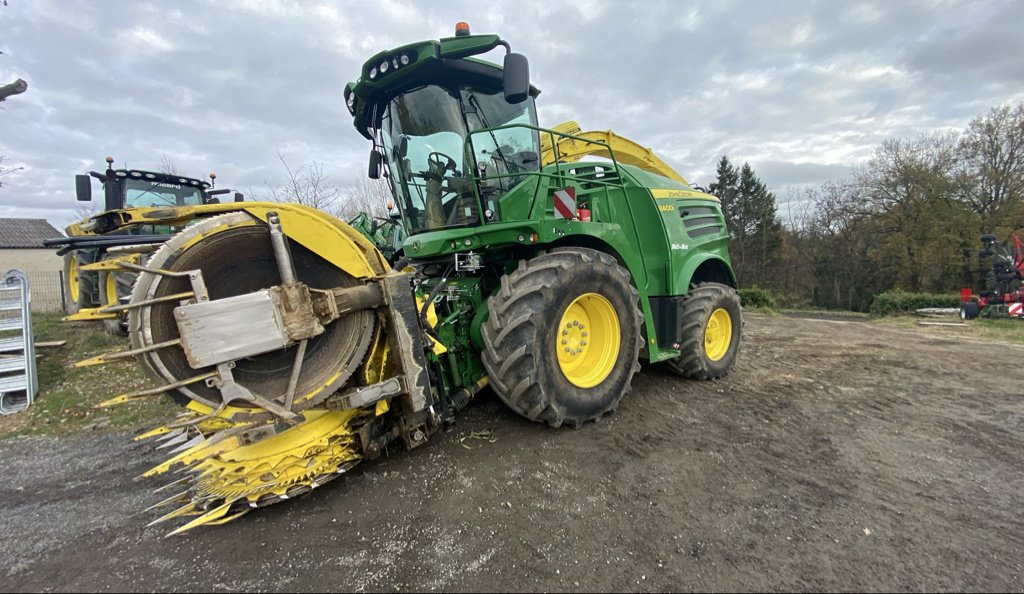 Feldhäcksler des Typs John Deere 8400i, Gebrauchtmaschine in GUERET (Bild 1)