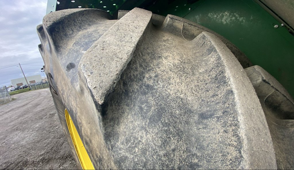 Feldhäcksler des Typs John Deere 8400i, Gebrauchtmaschine in GUERET (Bild 9)