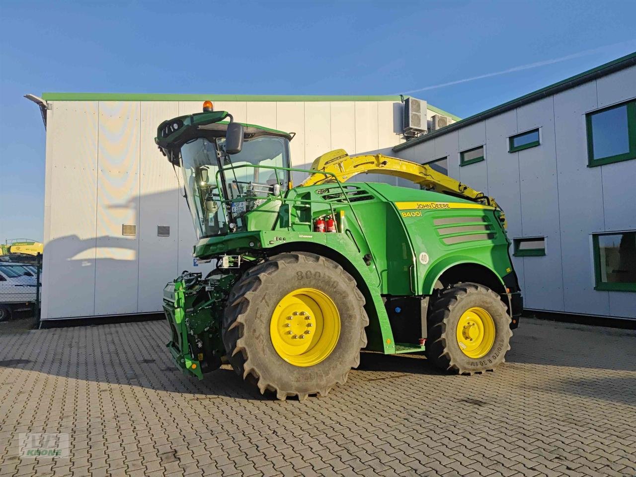 Feldhäcksler des Typs John Deere 8400i, Gebrauchtmaschine in Zorbau (Bild 1)