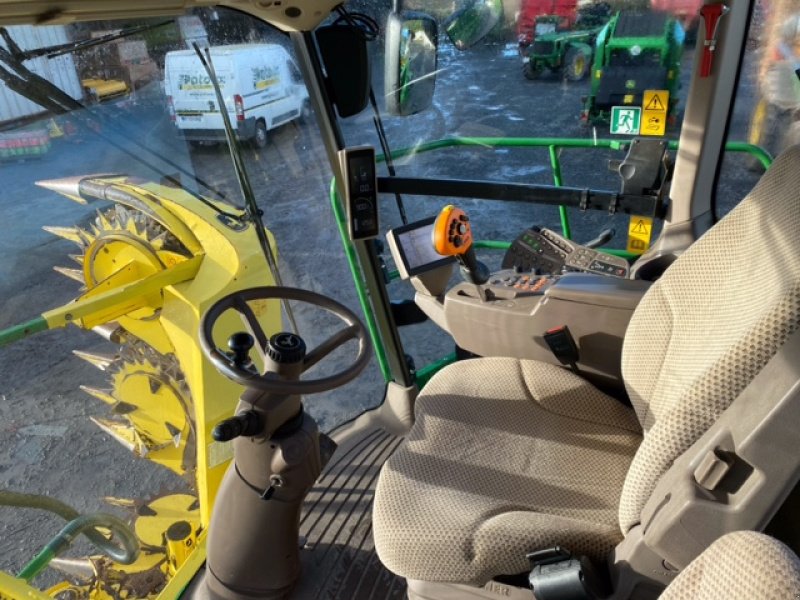 Feldhäcksler tip John Deere 8500, Gebrauchtmaschine in ESCAUDOEUVRES (Poză 9)