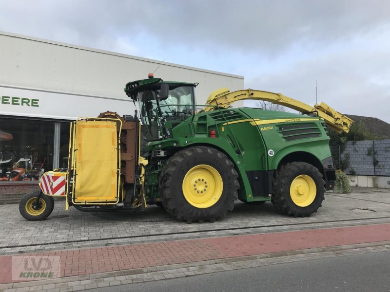 Feldhäcksler des Typs John Deere 8600, Gebrauchtmaschine in Spelle (Bild 1)