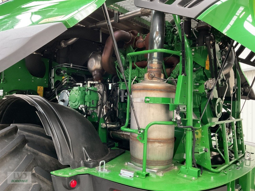 Feldhäcksler des Typs John Deere 8600, Gebrauchtmaschine in Spelle (Bild 19)