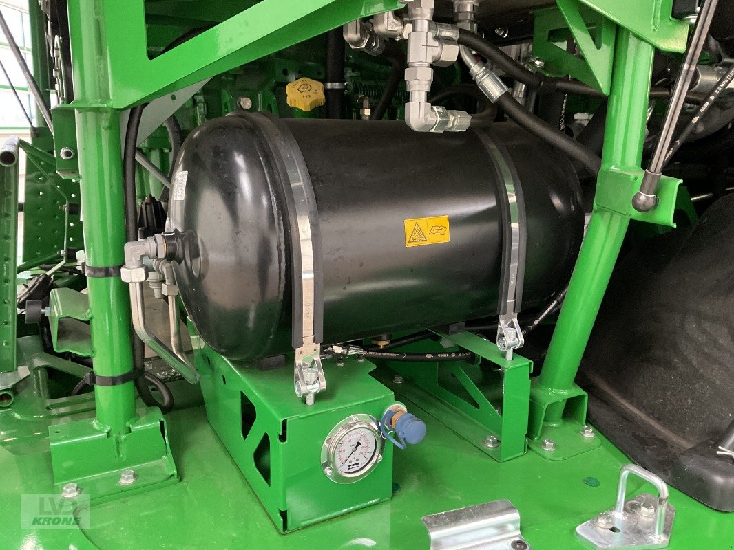 Feldhäcksler des Typs John Deere 8600, Gebrauchtmaschine in Spelle (Bild 21)