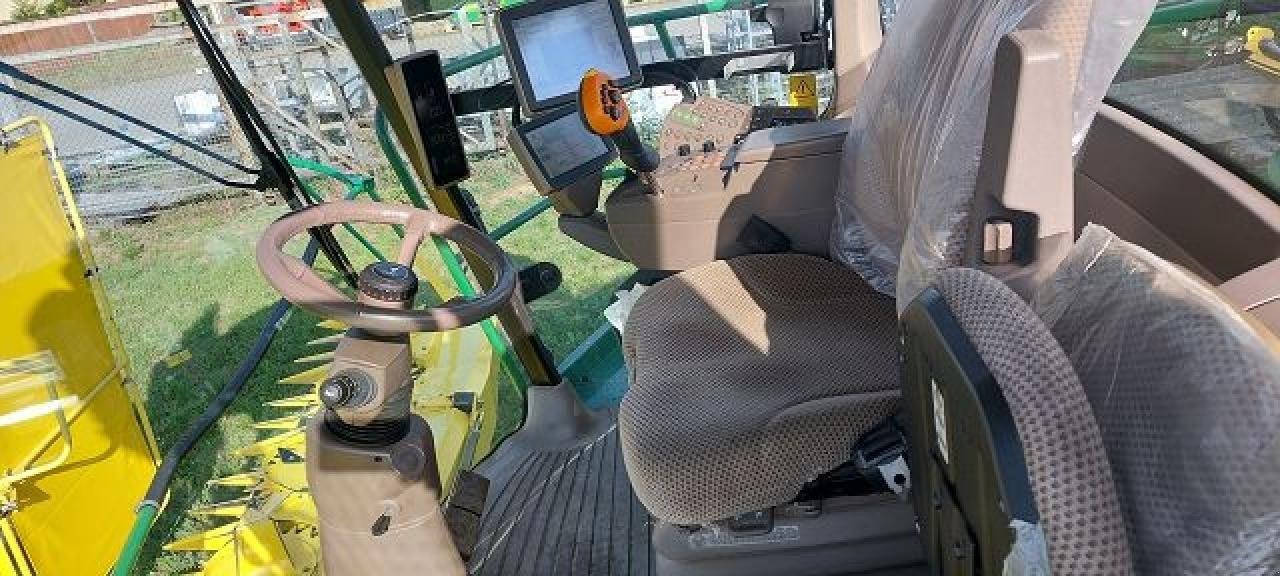 Feldhäcksler des Typs John Deere 8600i, Gebrauchtmaschine in Hamburg (Bild 5)
