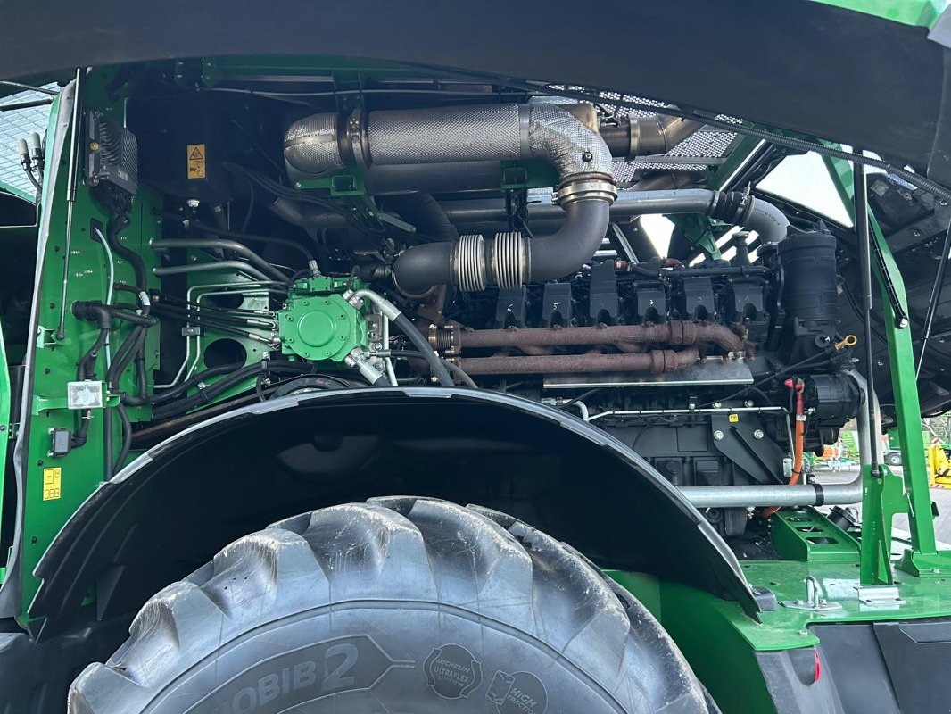 Feldhäcksler van het type John Deere 9700 mit Kemper 475 Plus, Gebrauchtmaschine in Sittensen (Foto 16)