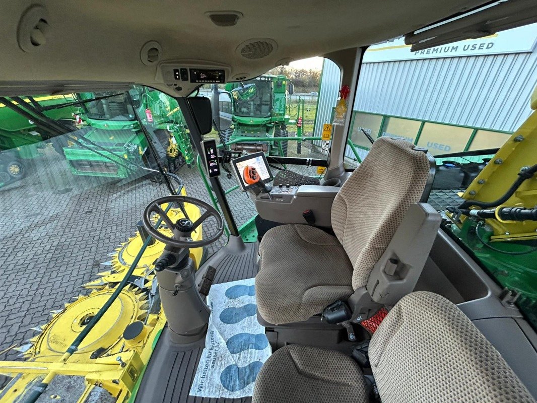 Feldhäcksler van het type John Deere 9700 mit Kemper 475 Plus, Gebrauchtmaschine in Sittensen (Foto 23)