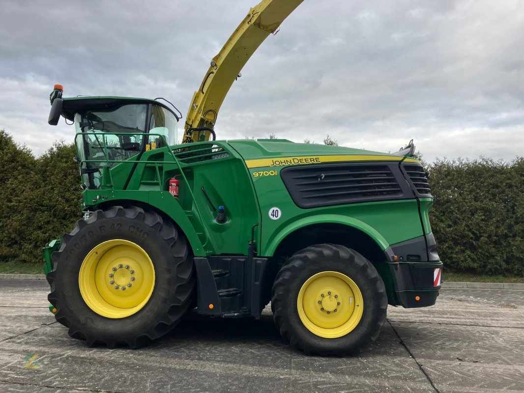 Feldhäcksler des Typs John Deere 9700i, Gebrauchtmaschine in Gerichshain (Bild 1)