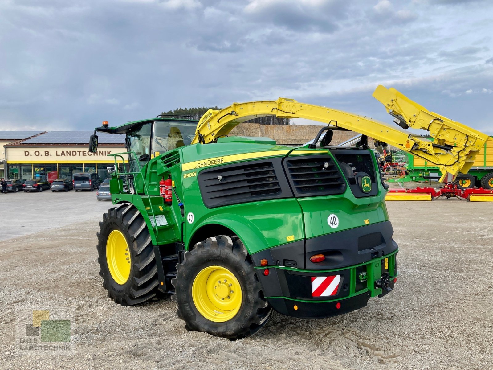 Feldhäcksler des Typs John Deere 9900 i, Gebrauchtmaschine in Lauterhofen (Bild 2)