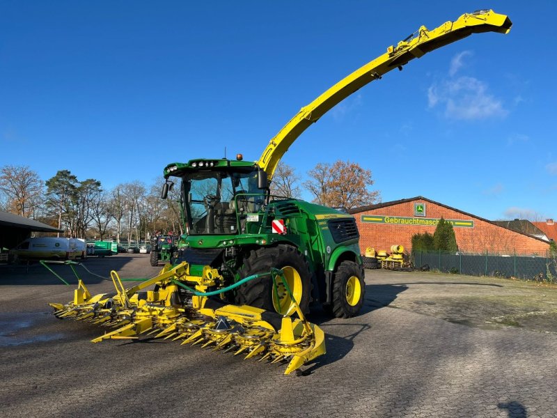 Feldhäcksler des Typs John Deere 9900 mit Kemper 375, Gebrauchtmaschine in Sittensen (Bild 1)
