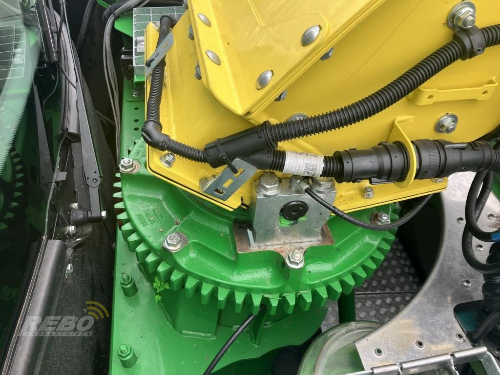 Feldhäcksler tip John Deere FELDHÄCKSLER 8500, Vorführmaschine in Albersdorf (Poză 12)