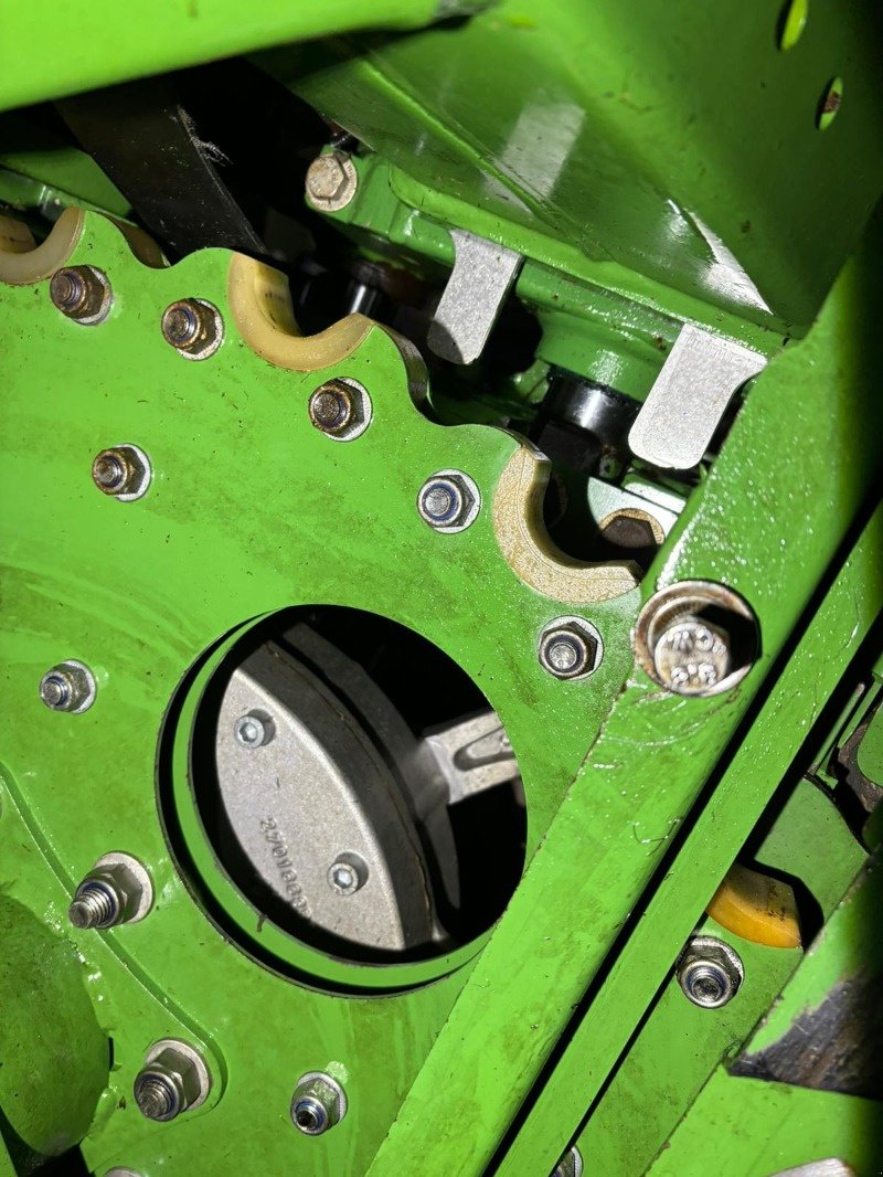 Feldhäcksler du type Krone Big X 630, Gebrauchtmaschine en Plau am See / OT Klebe (Photo 15)