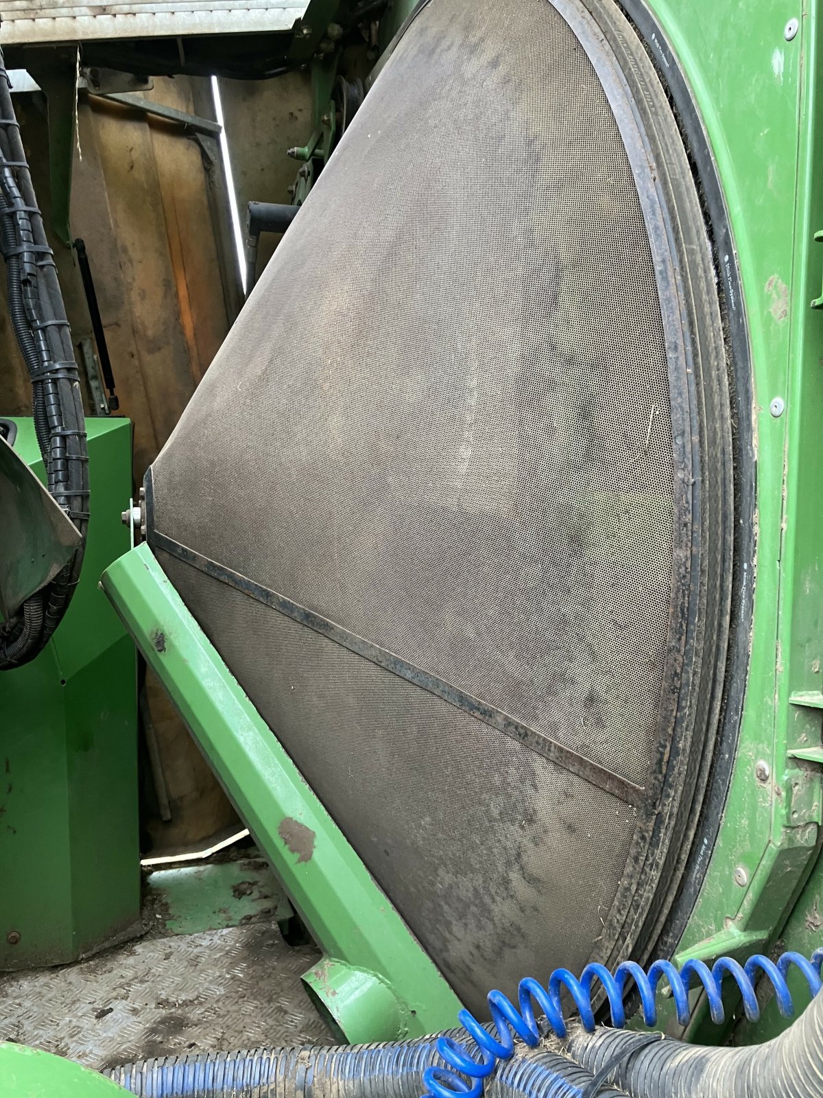 Feldhäcksler des Typs Krone ENSILEUSE KRONE BIG X 650, Gebrauchtmaschine in BEGARD (Bild 8)