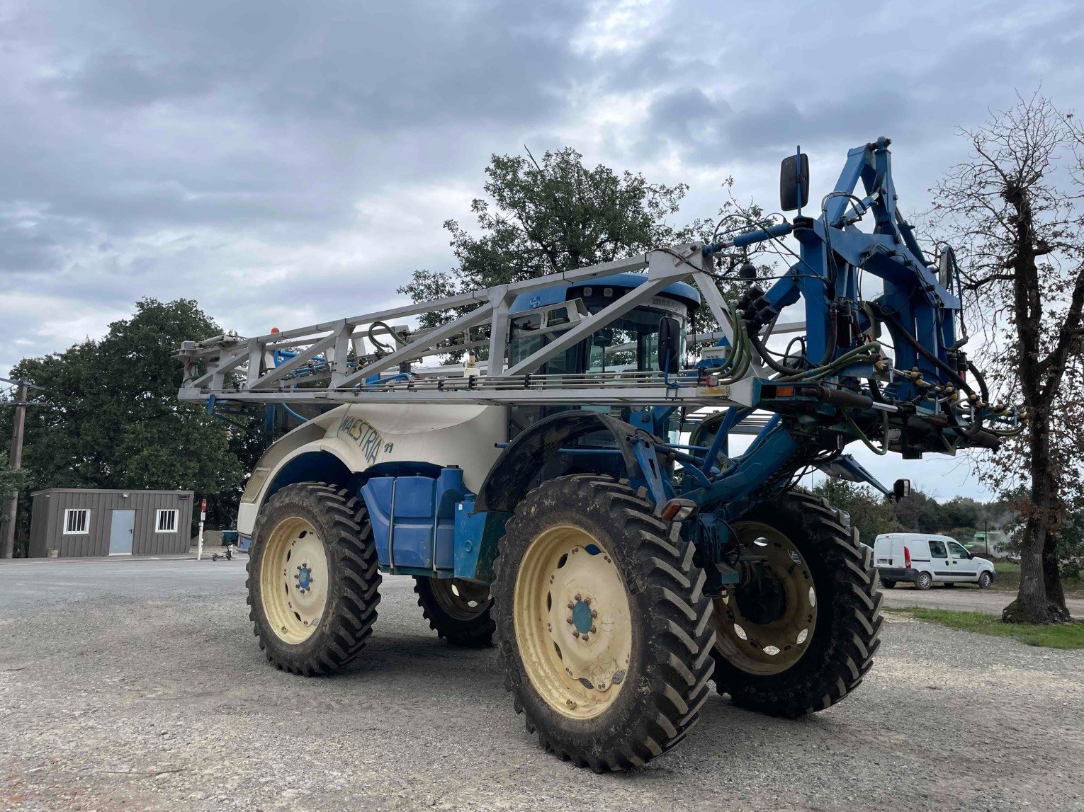 Feldhäcksler des Typs Matrot MAESTRIA 21, Gebrauchtmaschine in ORLEIX (Bild 3)