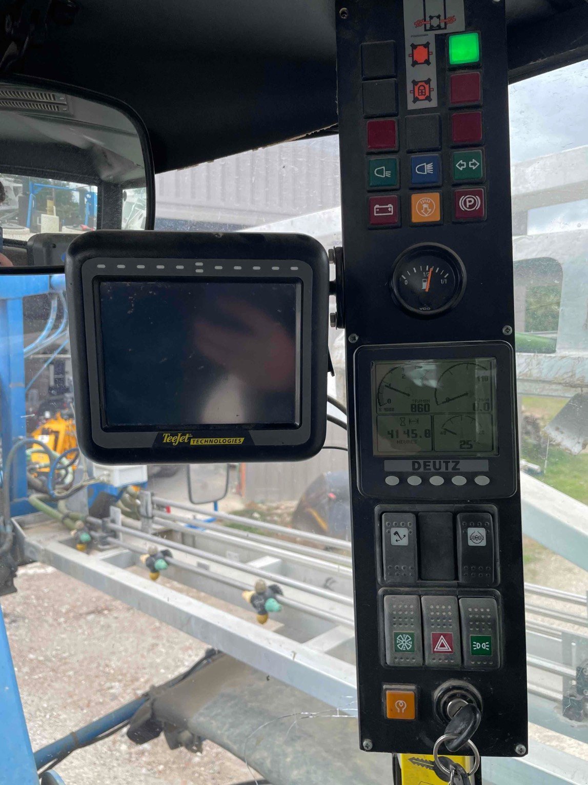 Feldhäcksler des Typs Matrot MAESTRIA 21, Gebrauchtmaschine in ORLEIX (Bild 10)