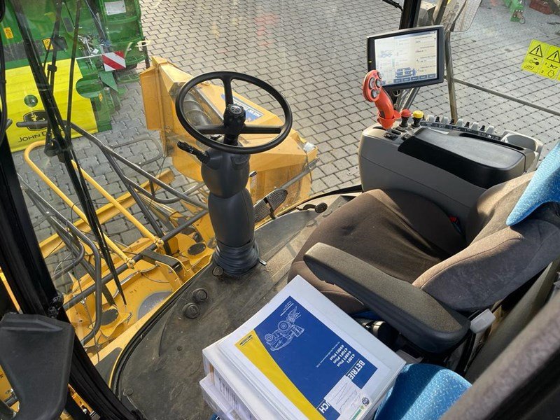 Feldhäcksler des Typs New Holland FR 450, Gebrauchtmaschine in Regensdorf (Bild 11)