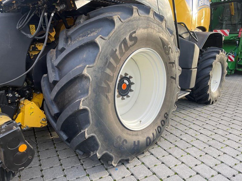 Feldhäcksler des Typs New Holland FR 450, Gebrauchtmaschine in Regensdorf (Bild 9)