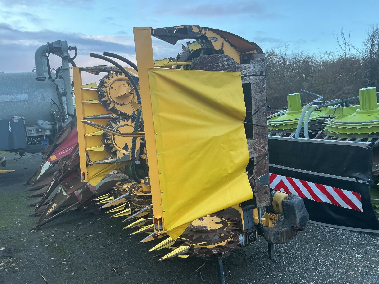 Feldhäcksler tip New Holland FR 480 FORAGE CRUISER, Gebrauchtmaschine in ST CLEMENT DE LA PLACE (Poză 2)