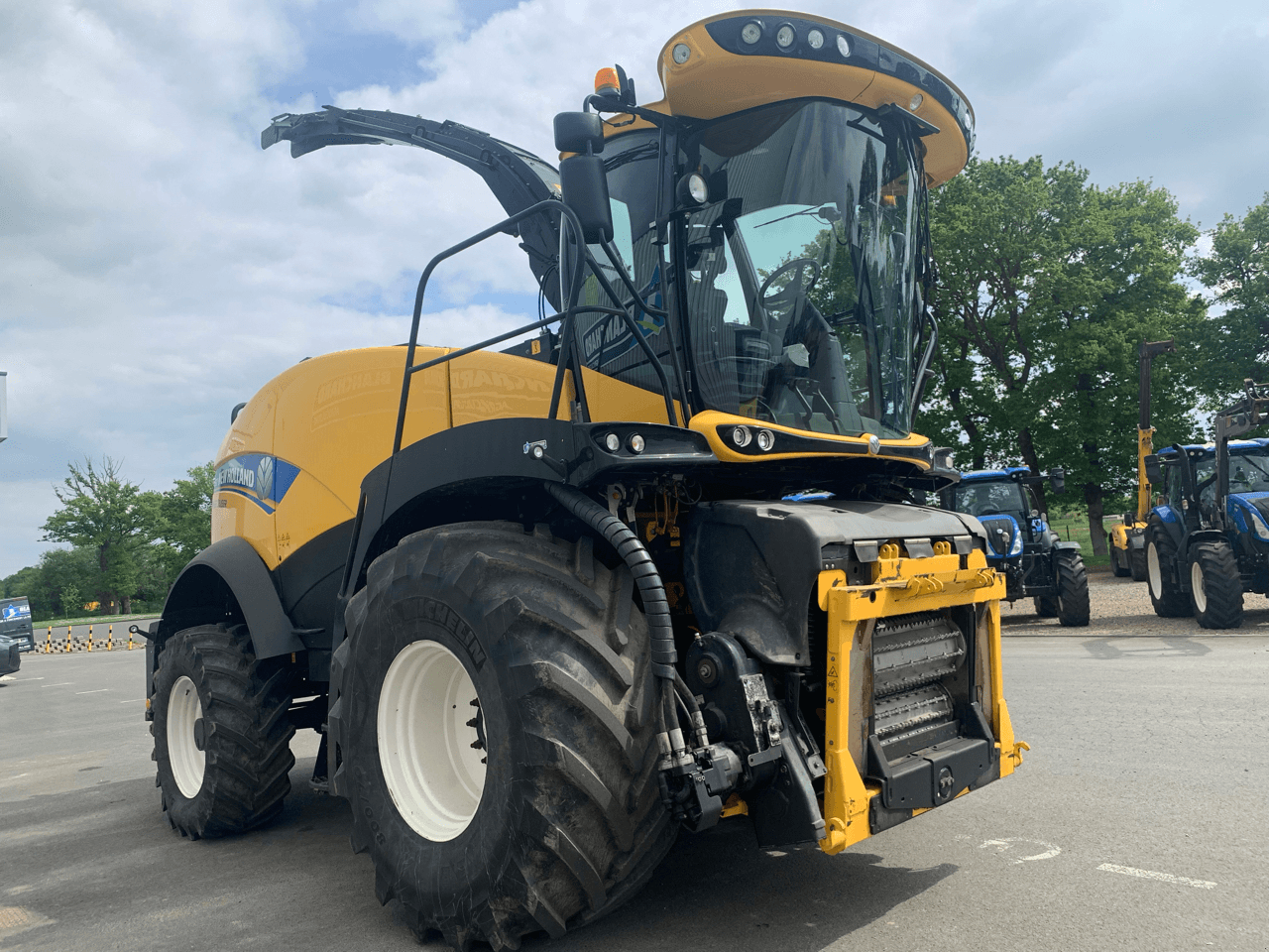 Feldhäcksler des Typs New Holland FR 480, Gebrauchtmaschine in TREMEUR (Bild 10)