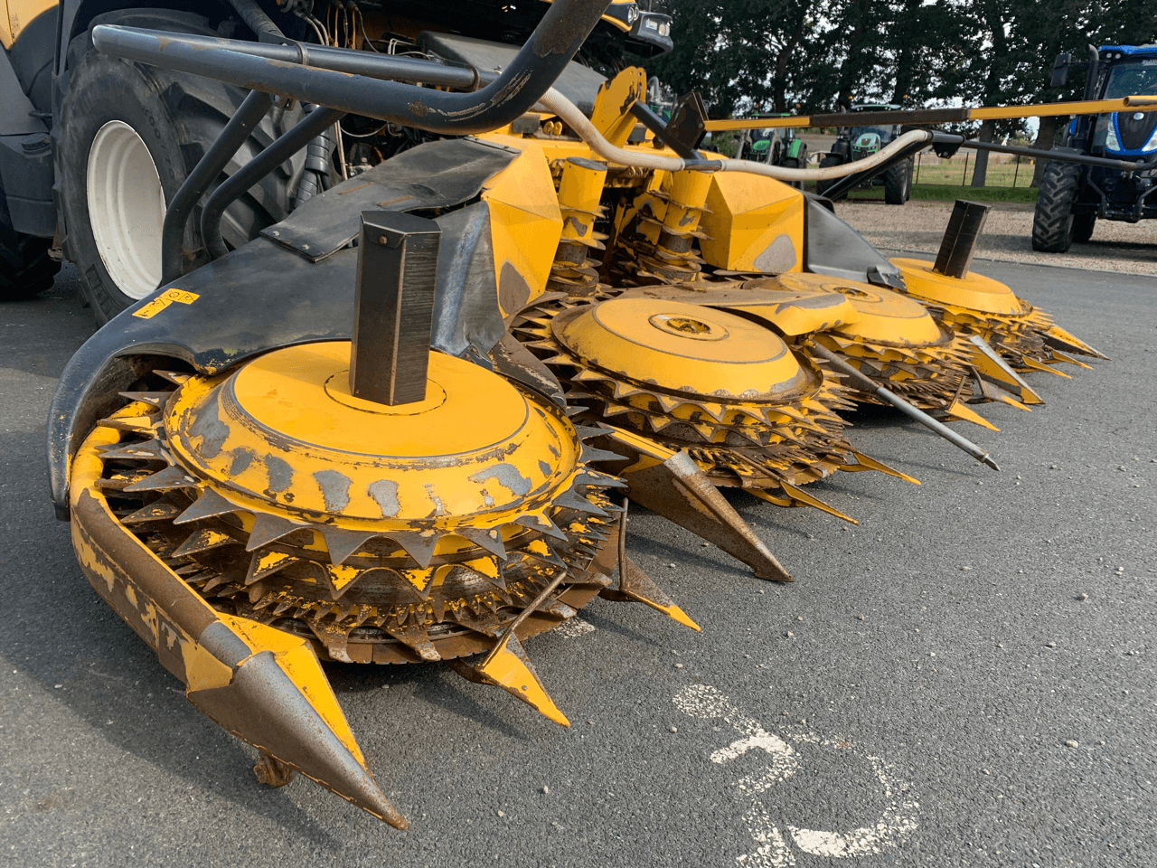 Feldhäcksler des Typs New Holland FR 550, Gebrauchtmaschine in TREMEUR (Bild 7)