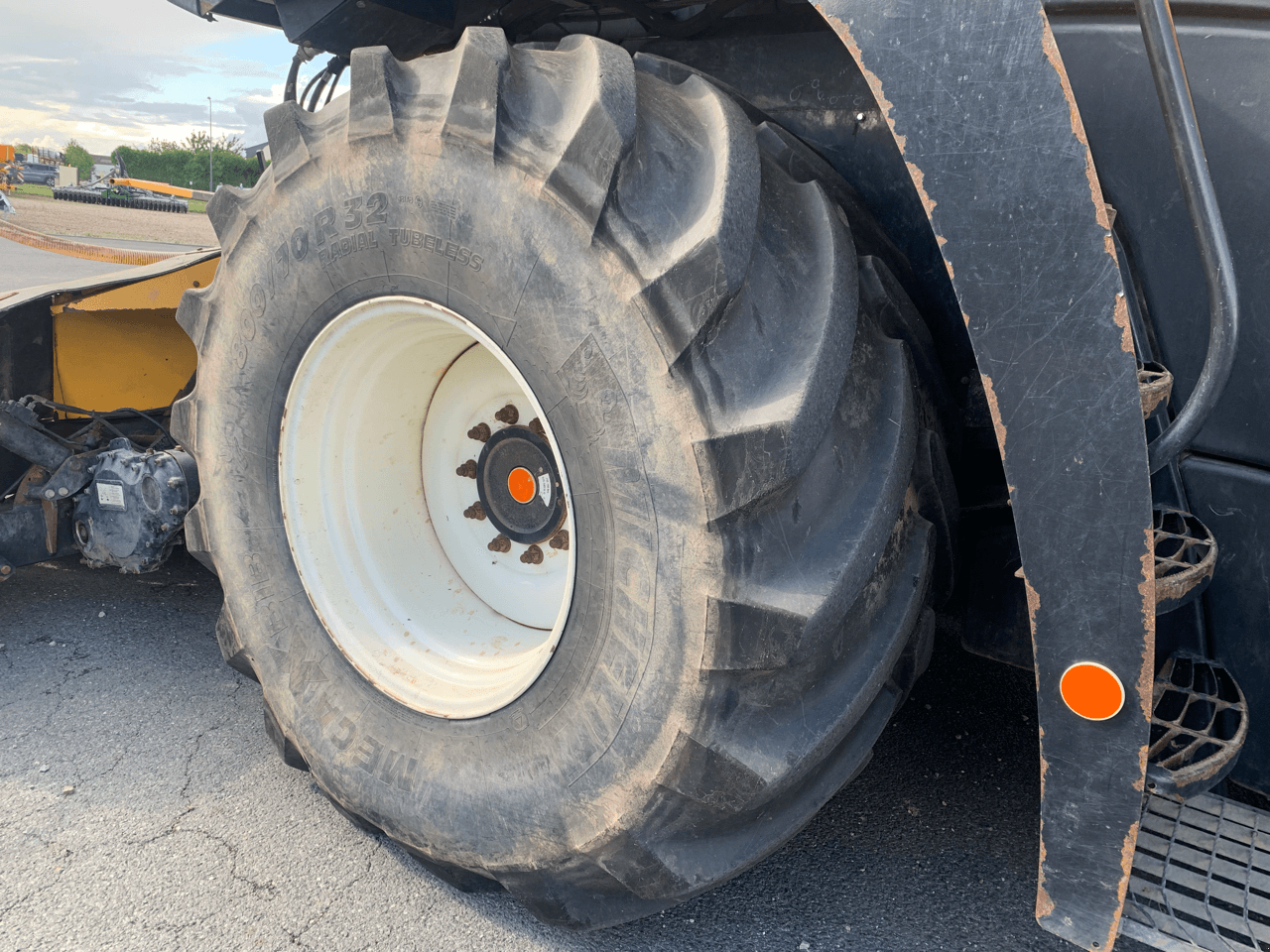 Feldhäcksler des Typs New Holland FR 550, Gebrauchtmaschine in TREMEUR (Bild 8)