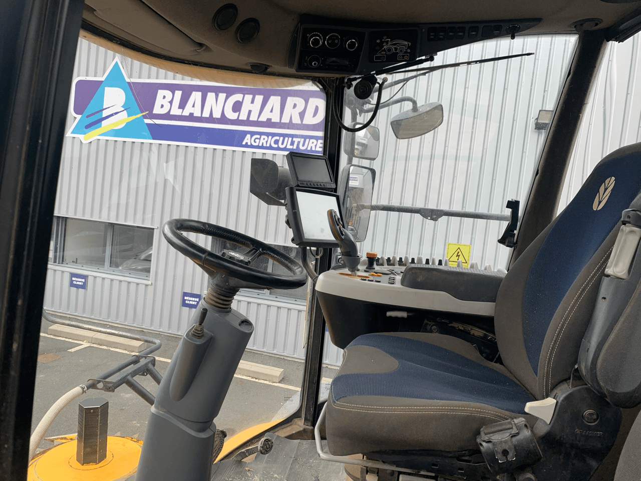 Feldhäcksler des Typs New Holland FR 550, Gebrauchtmaschine in TREMEUR (Bild 11)