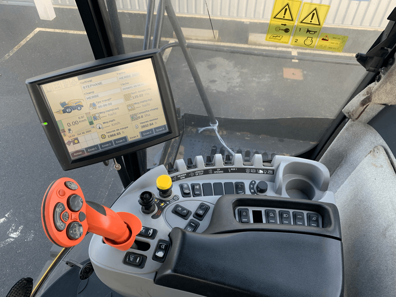 Feldhäcksler tip New Holland FR 600, Gebrauchtmaschine in TREMEUR (Poză 8)