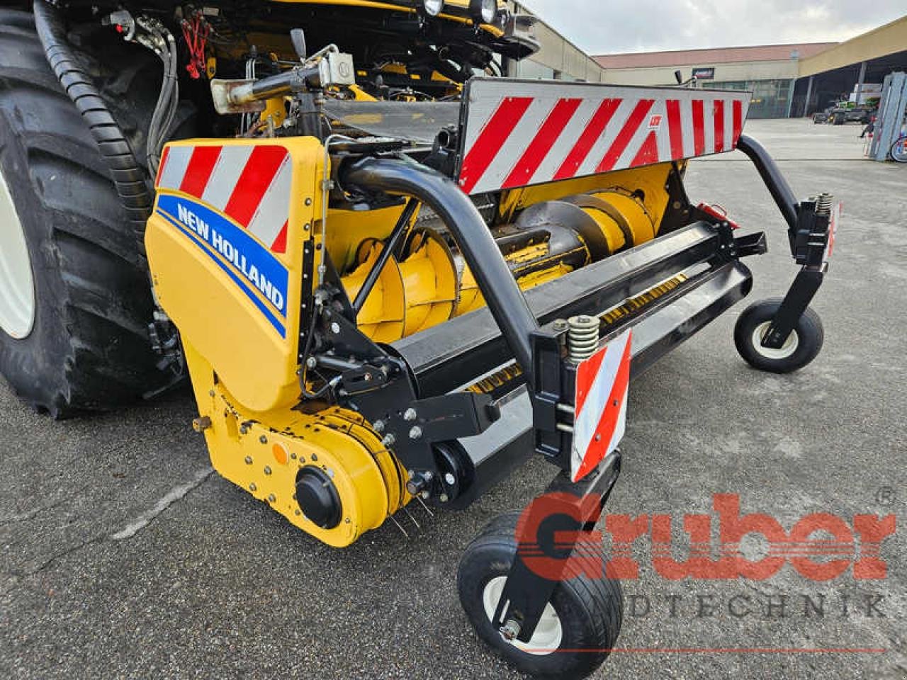 Feldhäcksler des Typs New Holland FR 650, Gebrauchtmaschine in Ampfing (Bild 11)