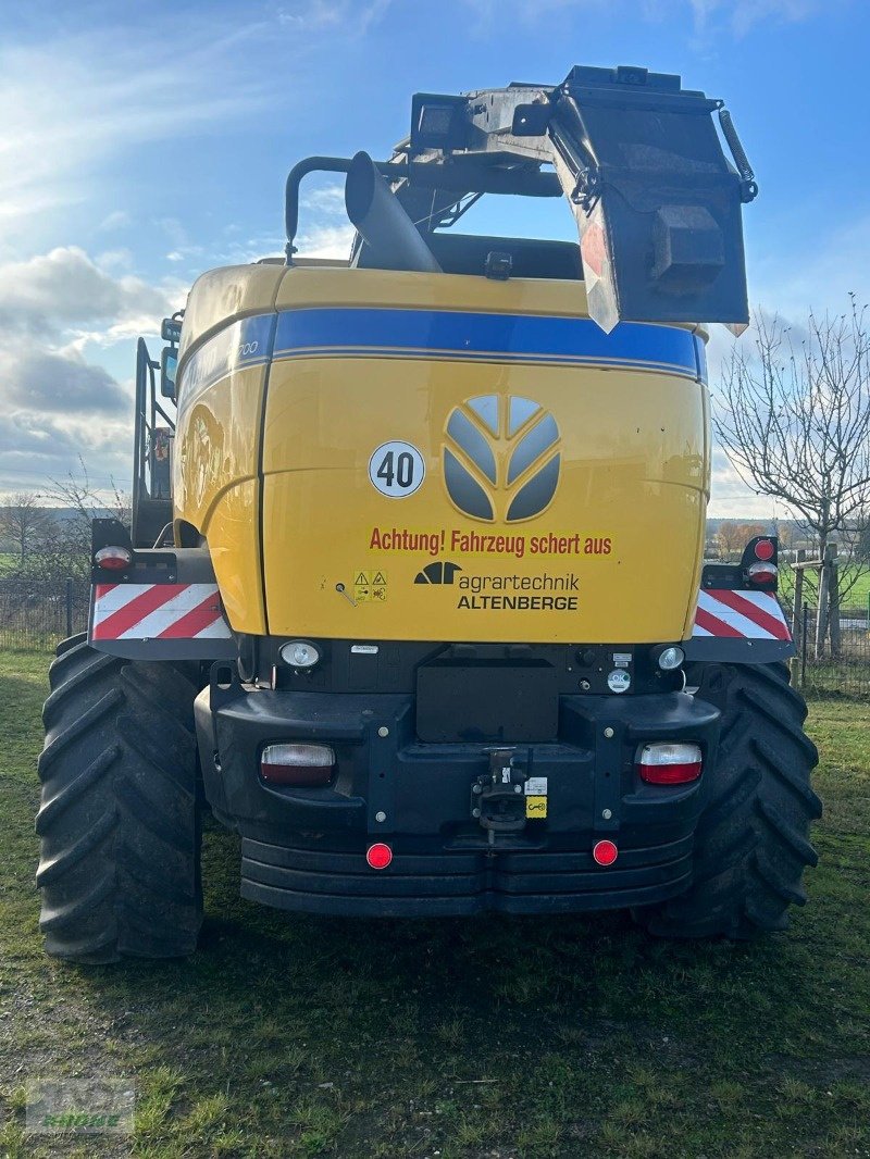 Feldhäcksler des Typs New Holland FR 700, Gebrauchtmaschine in Barsinghausen OT Groß Munzel (Bild 4)