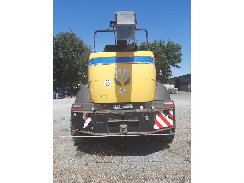 Feldhäcksler des Typs New Holland FR480, Gebrauchtmaschine in ANTIGNY (Bild 4)