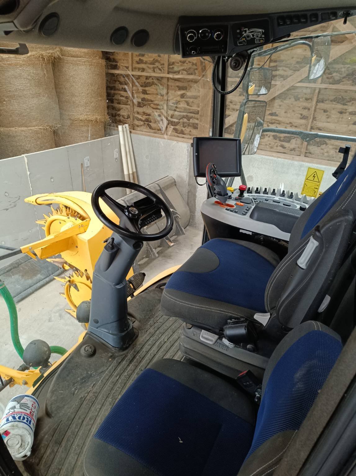 Feldhäcksler του τύπου New Holland FR480, Gebrauchtmaschine σε Laval (Φωτογραφία 5)